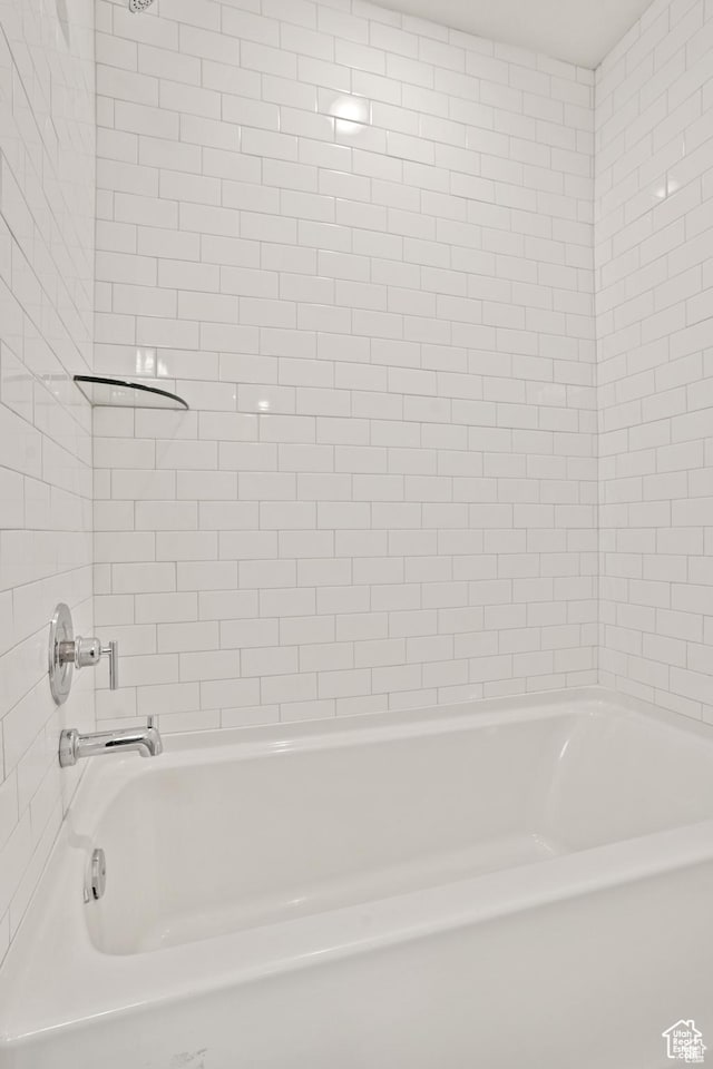 67 E Hamblin Ln, Clearfield, UT 84015 - full bathroom featuring bathtub / shower combination