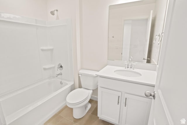 67 E Hamblin Ln, Clearfield, UT 84015 - bathroom featuring toilet, vanity, shower / bathtub combination, and tile patterned floors