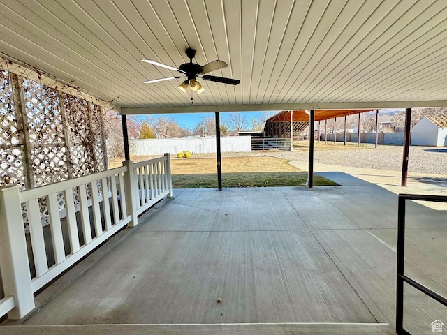 view of patio featuring a ceiling fan and a fenced backyard