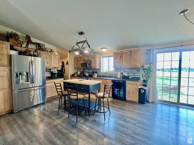 1568 N 750 E, Vernal, UT 84078 - kitchen with a sink, stainless steel appliances, dark wood finished floors, and decorative backsplash