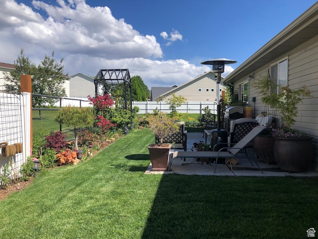 742 N Stonne Ln, Kaysville, UT 84037 - view of yard with a patio area