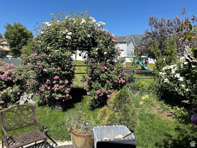 742 N Stonne Ln, Kaysville, UT 84037 - view of yard
