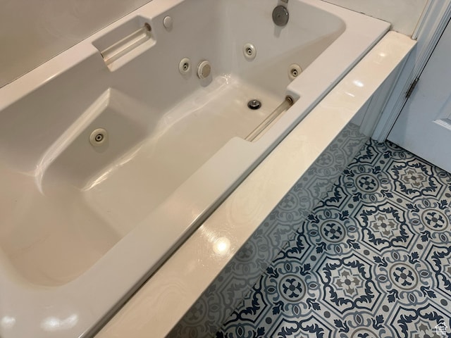 742 N Stonne Ln, Kaysville, UT 84037 - full bathroom featuring tile patterned floors and a tub with jets