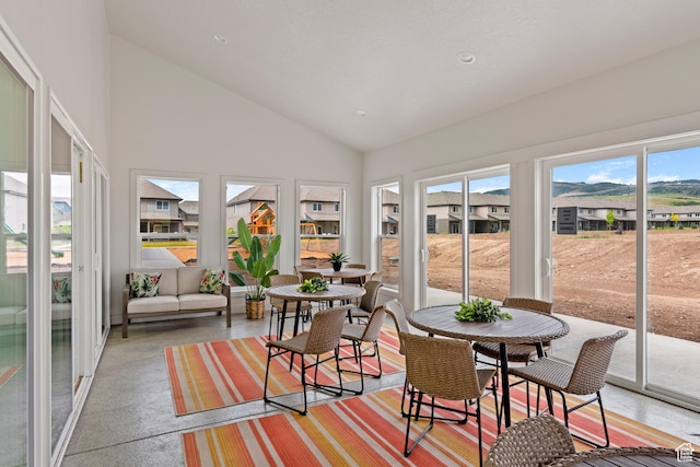 140 W 150th St S Unit D12, Garden City, UT 84028 - sunroom featuring lofted ceiling
