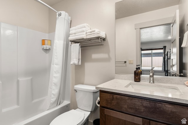 140 W 150th St S Unit D12, Garden City, UT 84028 - full bathroom featuring shower / bathtub combination with curtain, toilet, vanity, and a textured ceiling