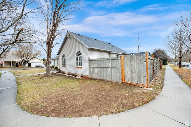 7898 N Tinamous Rd, Eagle Mountain, UT 84005 - view of side of home featuring fence