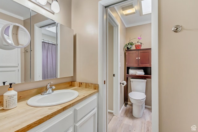 203 W Pheasantbrook Dr N, Centerville, UT 84014 - full bath featuring toilet, ornamental molding, wood finished floors, baseboards, and vanity