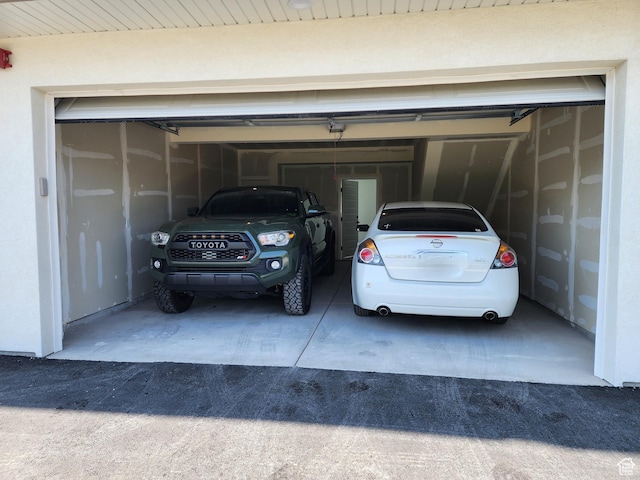 971 W 1700 S Unit 114, Salt Lake City, UT 84104 - garage with driveway