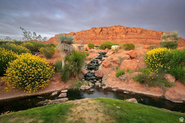 2336 W Entrada Trl Unit 44, St George, UT 84770 - view of mountain background