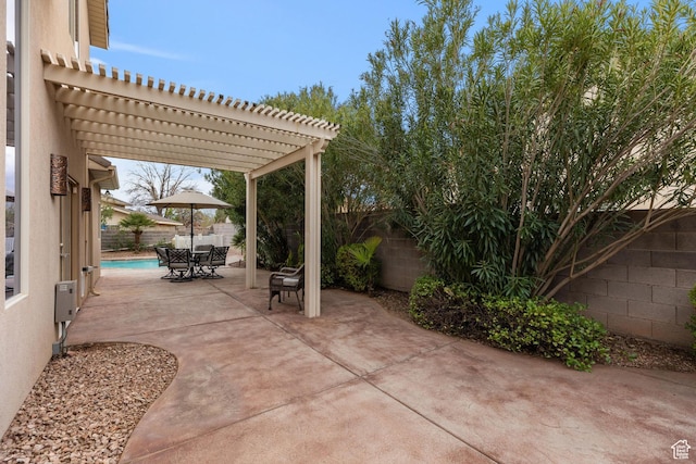 1815 N Red Mountain Dr, Santa Clara, UT 84765 - view of patio / terrace featuring a fenced backyard, outdoor dining space, and a pergola