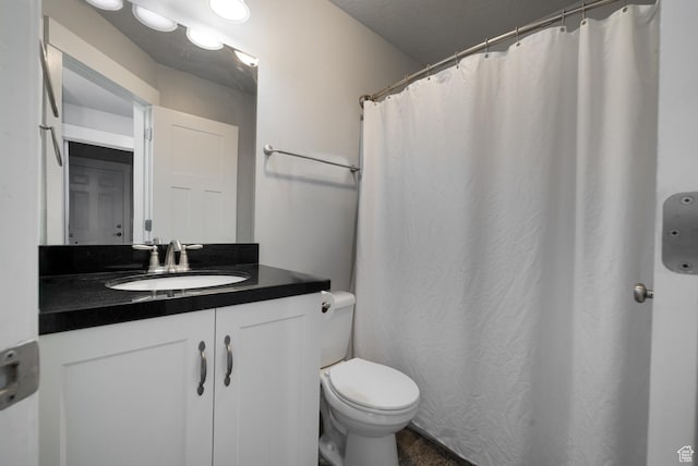 46501 W Bandanna Dr, Fruitland, UT 84027 - bathroom with curtained shower, toilet, and vanity