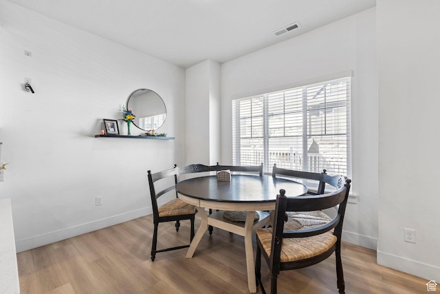899 N 1330 E, Spanish Fork, UT 84660 - dining space featuring visible vents, light wood-type flooring, and baseboards