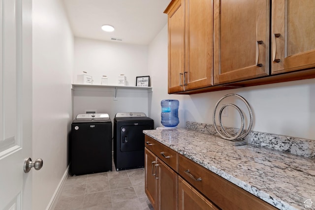 1251 N 2525 W, Clinton, UT 84015 - washroom with visible vents, baseboards, washer and clothes dryer, light tile patterned floors, and laundry area