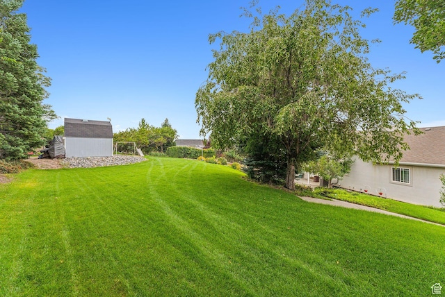 710 E Ridge Crest Ct S, Alpine, UT 84004 - view of yard featuring an outbuilding and a shed