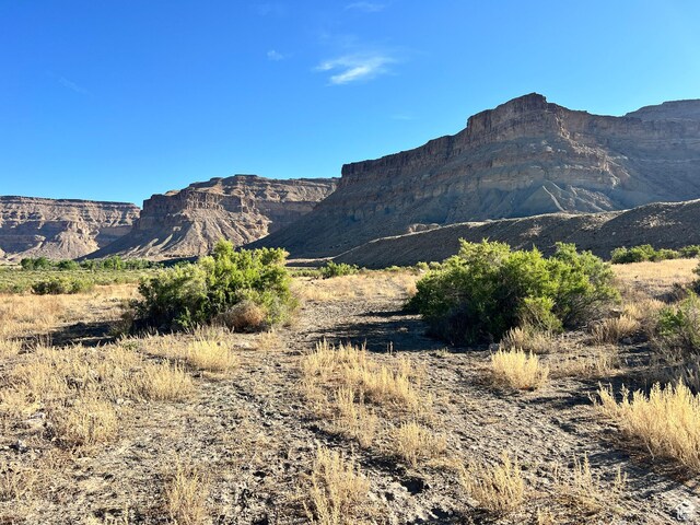 6100 Hastings Rd, Green River, UT 84525