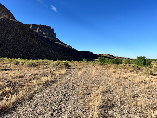 6100 Hastings Rd, Green River, UT 84525