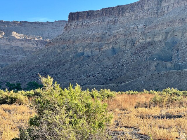 6100 Hastings Rd, Green River, UT 84525
