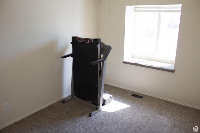 246 W 5000 S, Washington Terrace, UT 84405 - exercise area with carpet, visible vents, and baseboards