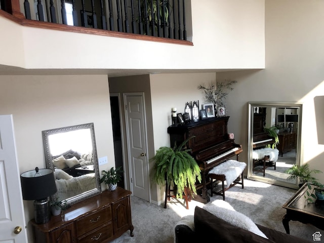 8377 S Wild Oak Dr, West Jordan, UT 84088 - carpeted living room with a towering ceiling