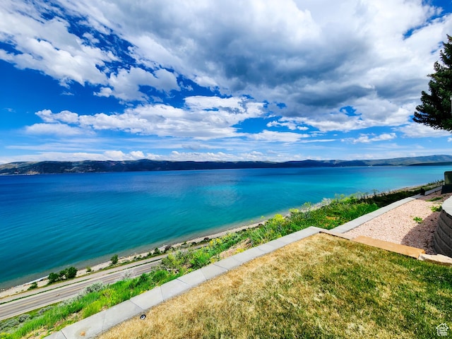 3030 S Edgemont Dr Unit 159, Garden City, UT 84028 - property view of water with a mountain view