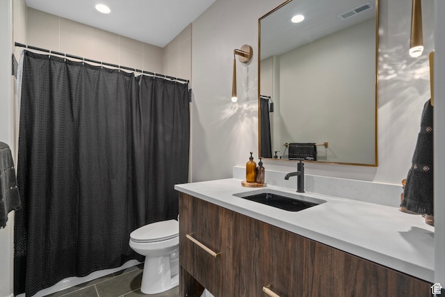 915 Farrell Farm Cir, Midway, UT 84049 - full bathroom with visible vents, curtained shower, toilet, and vanity
