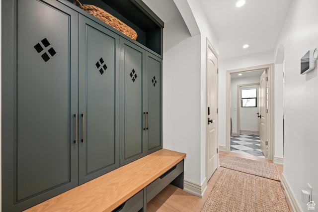 2651 E Hiawatha Cir, Salt Lake City, UT 84108 - mudroom with recessed lighting and baseboards