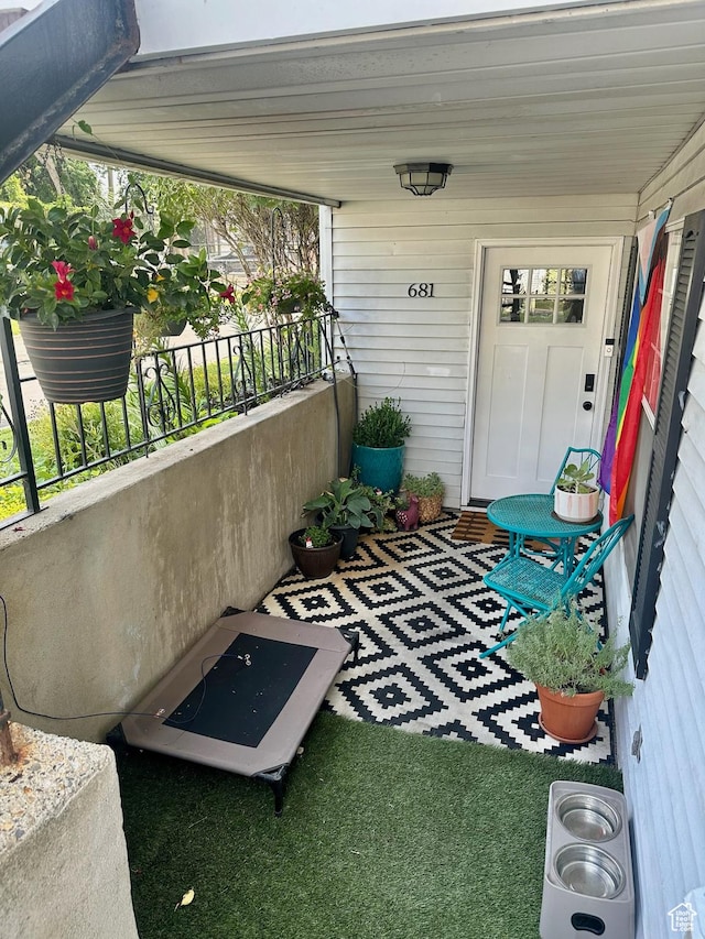681 E Vine St S, Murray, UT 84107 - exterior space featuring a porch