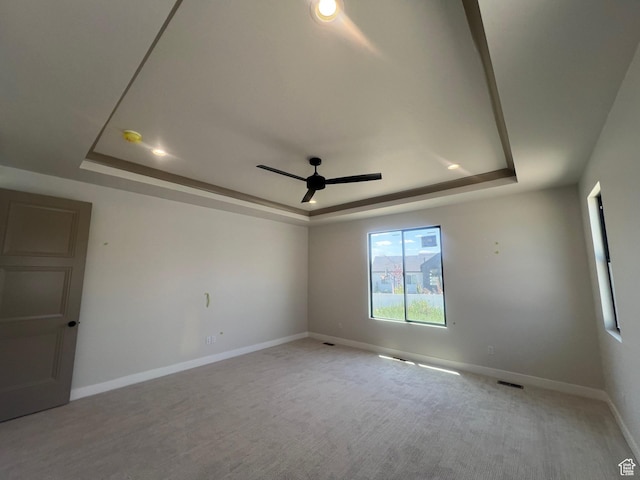 1185 N 2650 W, Lehi, UT 84043 - unfurnished room with a raised ceiling, a ceiling fan, and recessed lighting
