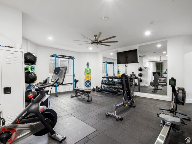 gym featuring recessed lighting, baseboards, and ceiling fan