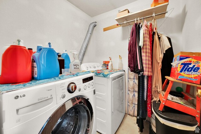 600 E 200 N, Mount Pleasant, UT 84647 - clothes washing area featuring washer and dryer and laundry area