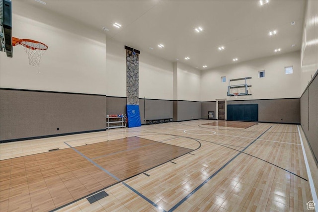 2255 S Hill Rd Unit 14, St George, UT 84790 - view of basketball court with community basketball court