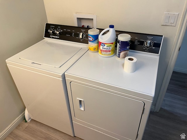 464 N 1000 E, Spanish Fork, UT 84660 - washroom with laundry area, wood finished floors, independent washer and dryer, and baseboards
