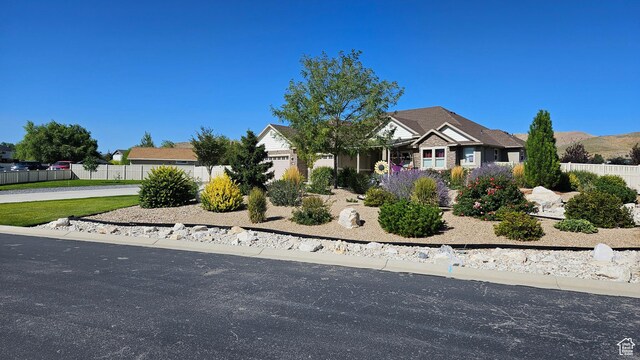 1879 E Tickville Cir, Eagle Mountain, UT 84005 - view of front facade with fence