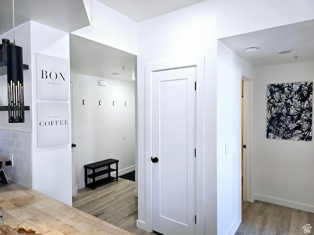 900 Bitner Rd Unit G-32, Park City, UT 84098 - hallway featuring light wood-style flooring and baseboards