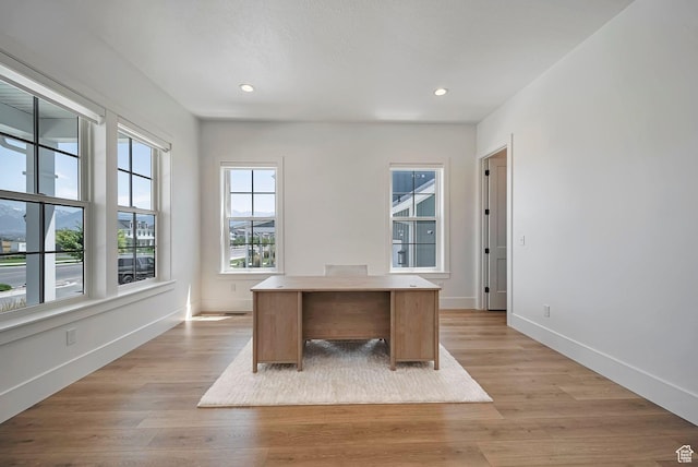 563 W Founders Blvd Unit 90, Saratoga Springs, UT 84045 - unfurnished office featuring baseboards, light wood-type flooring, and recessed lighting
