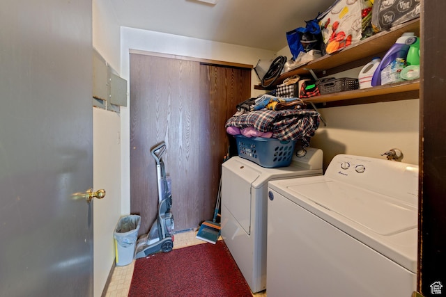 451 & Dr, Moab, UT 84532 - washroom featuring light floors, laundry area, and washing machine and dryer
