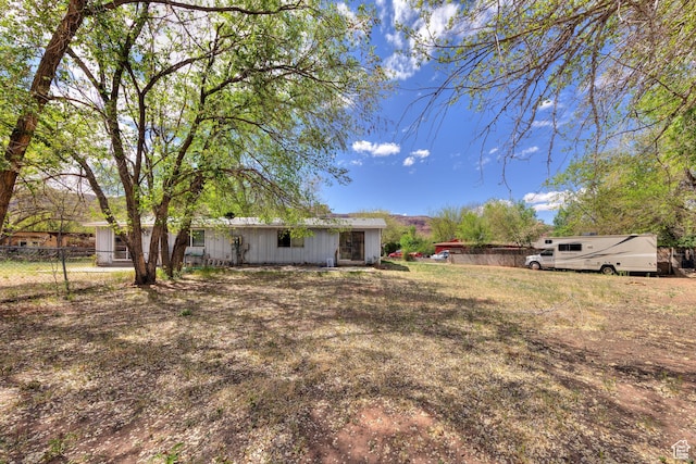 451 & Dr, Moab, UT 84532 - view of yard with fence