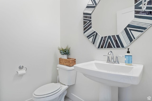 764 E 760 S, Pleasant Grove, UT 84062 - half bathroom featuring baseboards and toilet