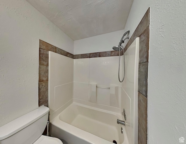 672 N 200 W, Salt Lake City, UT 84103 - bathroom featuring a textured wall, toilet, washtub / shower combination, and a textured ceiling