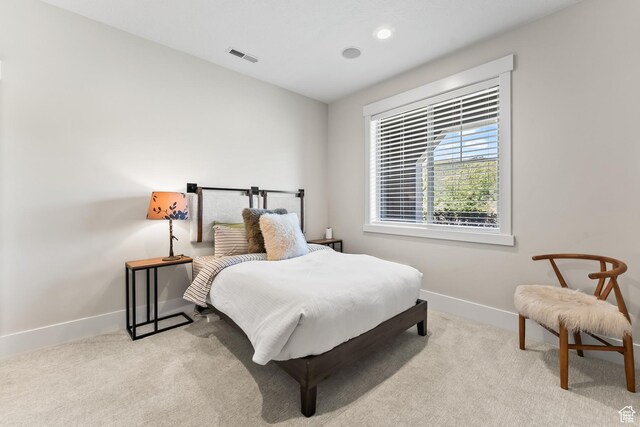 bedroom featuring recessed lighting, baseboards, carpet floors, and visible vents