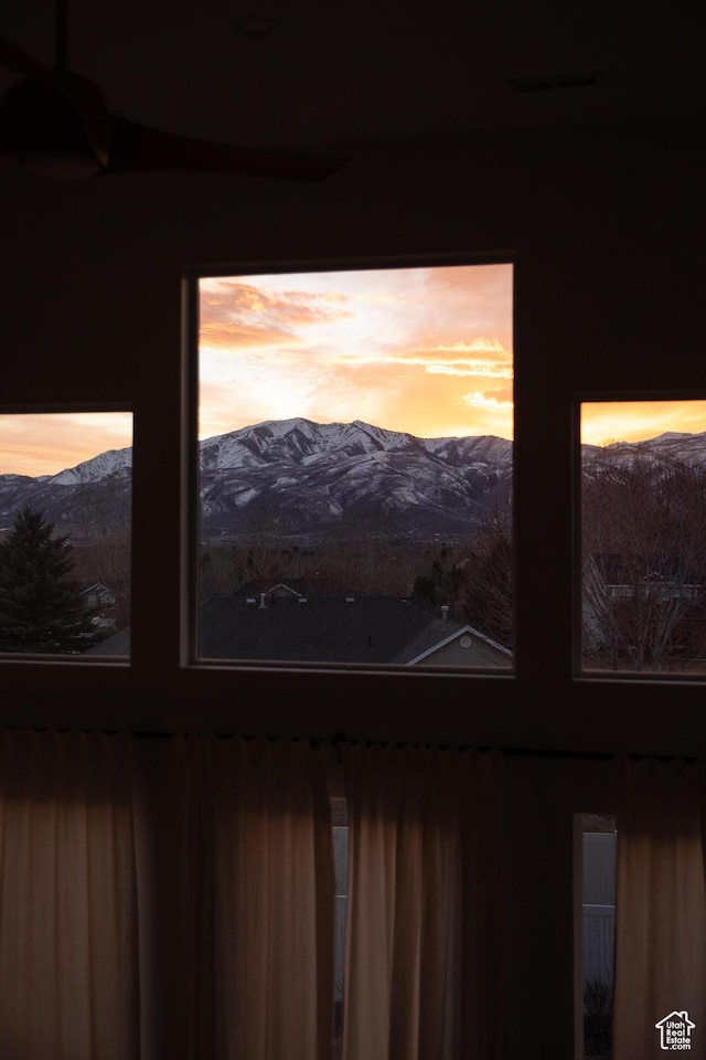 541 N 1400 E, Heber City, UT 84032 - room details with a mountain view