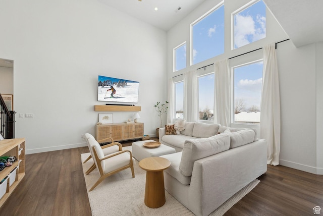 541 N 1400 E, Heber City, UT 84032 - living room featuring stairway, wood finished floors, baseboards, recessed lighting, and a towering ceiling