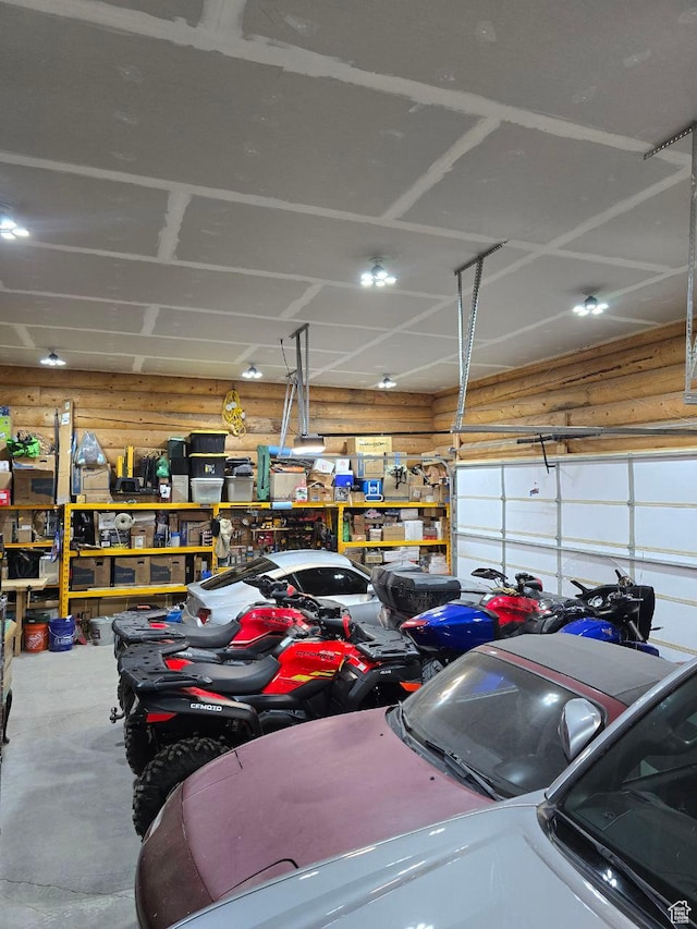 365 W Sleeping Rainbow Dr, Torrey, UT 84775 - garage with a workshop area
