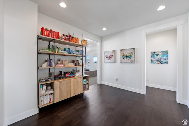 165 E Wasatch Way, Snyderville, UT 84098 - interior space with recessed lighting, dark wood-style floors, and baseboards