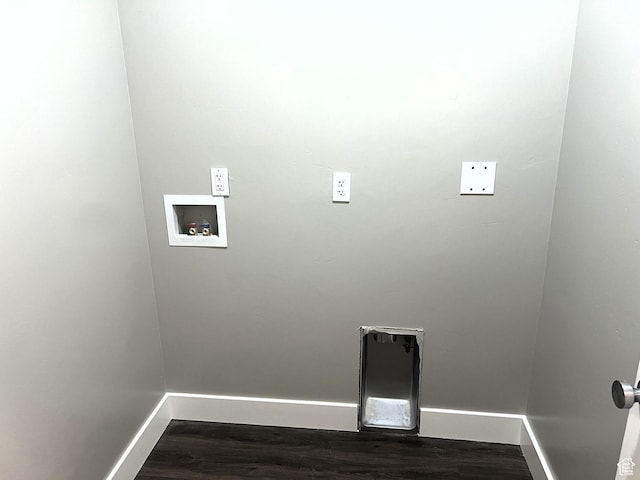 572 S 600 E Unit 2, Nephi, UT 84648 - washroom with laundry area, baseboards, and dark wood-type flooring