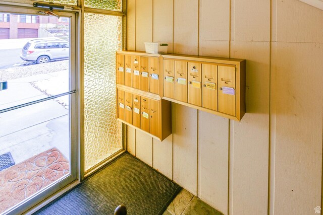 720 E 5th Ave N Unit 9, Salt Lake City, UT 84103 - interior details featuring mail area