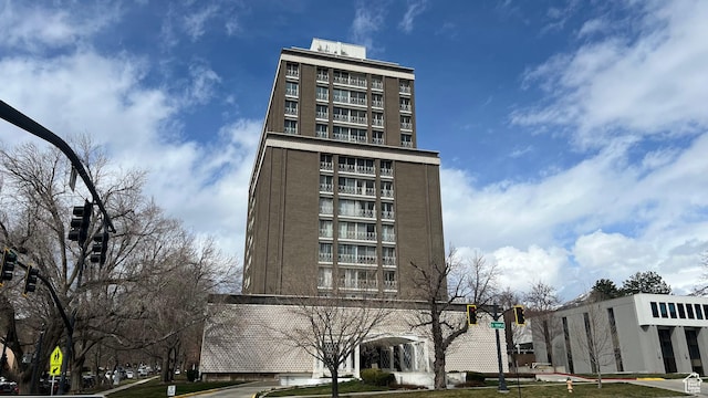 777 E S Temple Unit 13A, Salt Lake City, UT 84102 - view of building exterior