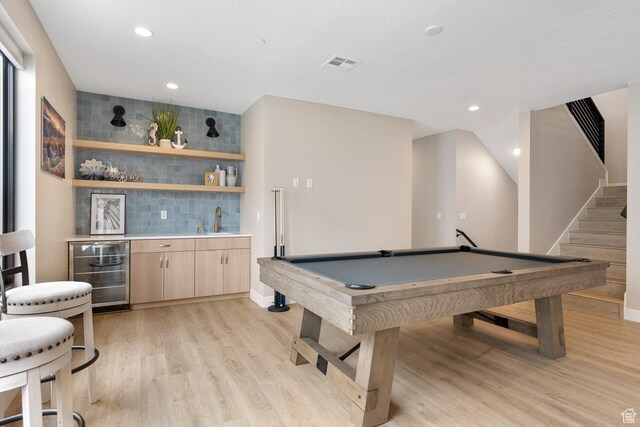 5401 S Aquamarine Ln E, St George, UT 84790 - recreation room with visible vents, beverage cooler, light wood-style flooring, pool table, and indoor wet bar