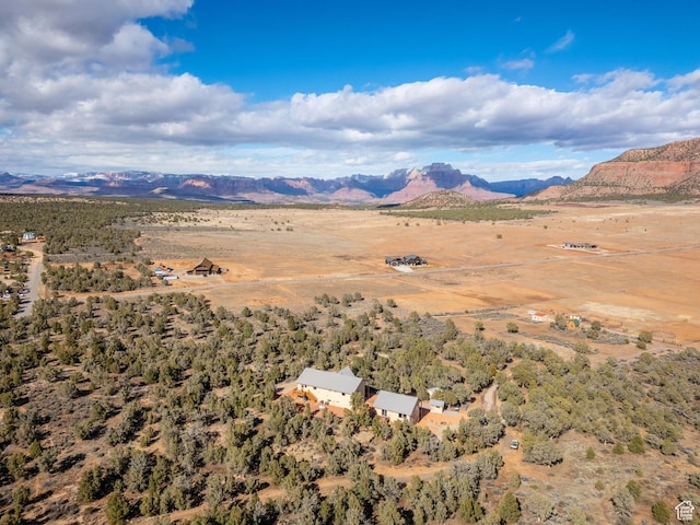 1617 N Mount Zion Dr, Apple Valley, UT 84737 - drone / aerial view featuring a mountain view