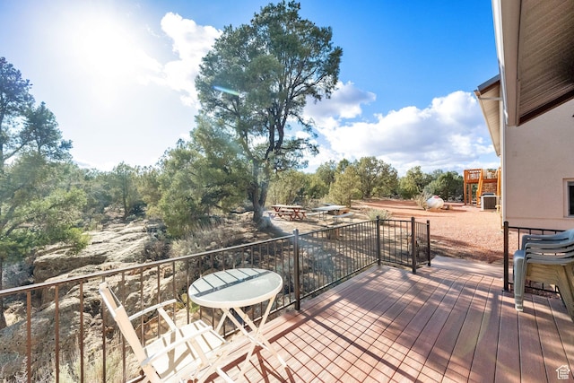 1617 N Mount Zion Dr, Apple Valley, UT 84737 - view of wooden terrace